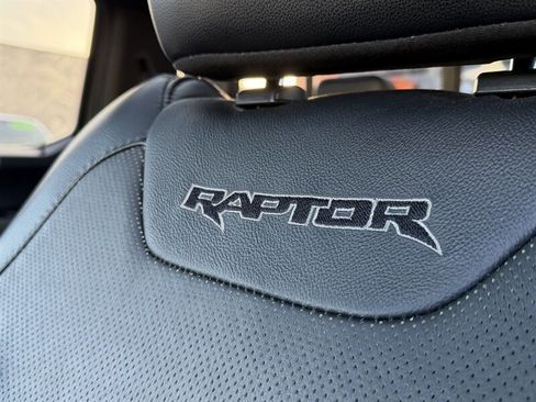 Used 2019 Ford F150 Raptor w/ Equipment Group 802A Luxury AWD/4WD image 27