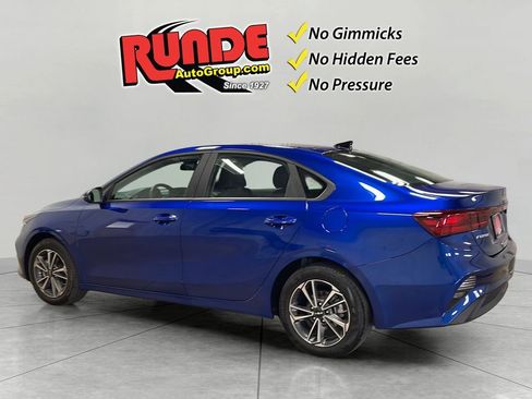 Used 2024 Kia Forte LXS w/ LXS Technology Package image 3