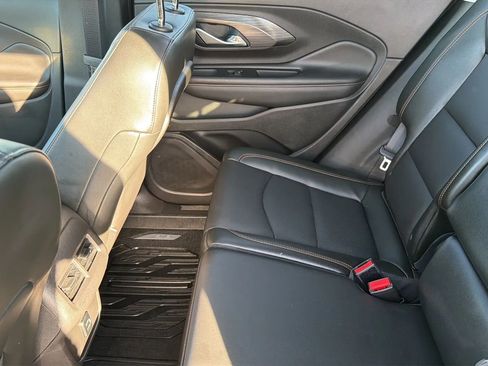 Used 2018 GMC Terrain SLT w/ Preferred Package AWD/4WD image 32