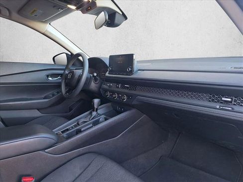 Used 2024 Honda Accord EX image 17