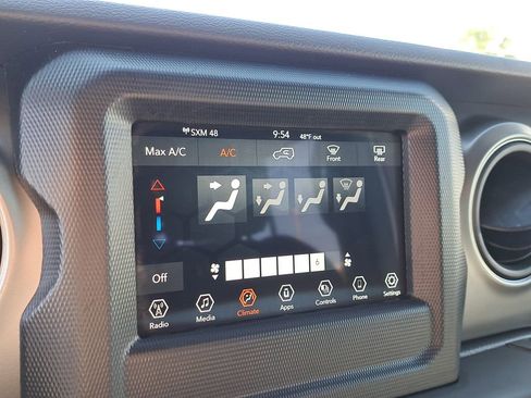 Used 2023 Jeep Wrangler Unlimited Sport image 19