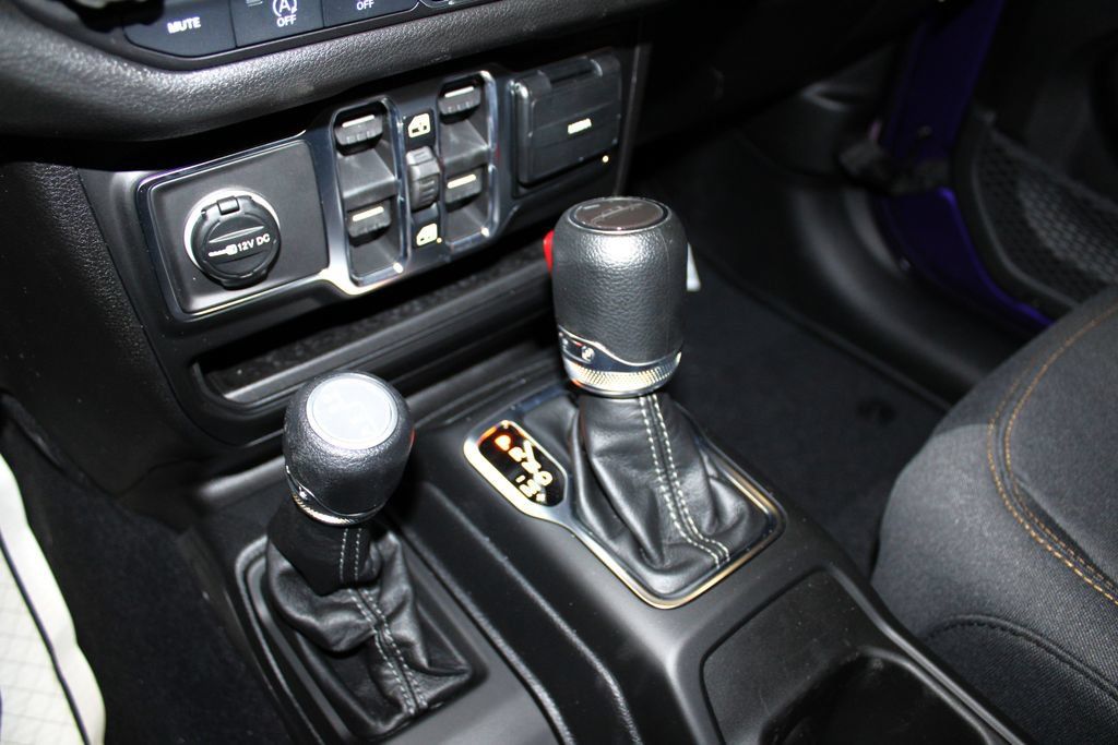 New 2026 Jeep Gladiator Sport AWD/4WD image 22