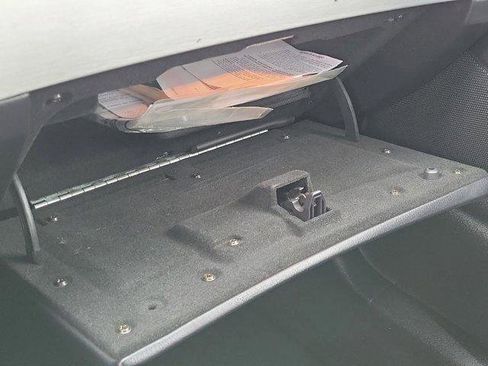 Used 2003 Ford Thunderbird Deluxe RWD image 27