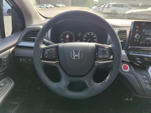 Certified 2026 Honda Odyssey EX-L image 18