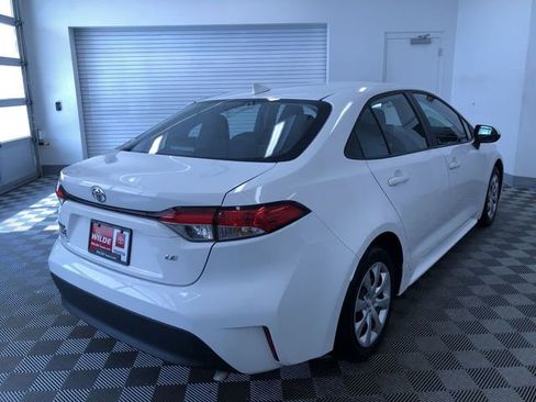 Certified 2025 Toyota Corolla LE image 33