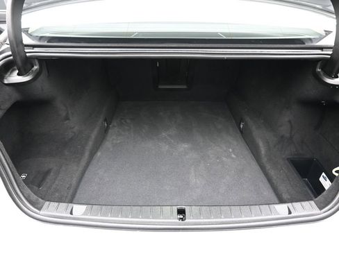 Used 2016 BMW 750i xDrive image 23