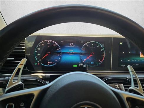 Used 2020 Mercedes-Benz GLS 450 4MATIC image 11