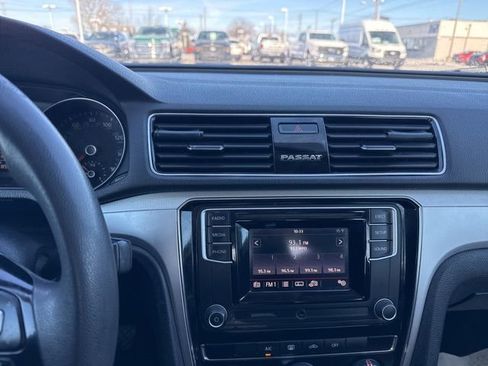 Used 2018 Volkswagen Passat 2.0T S w/ Driver Assistance Package image 10