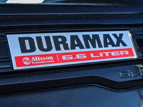 Used 2021 GMC Sierra 3500 Denali w/ Denali Black Diamond Edition image 27