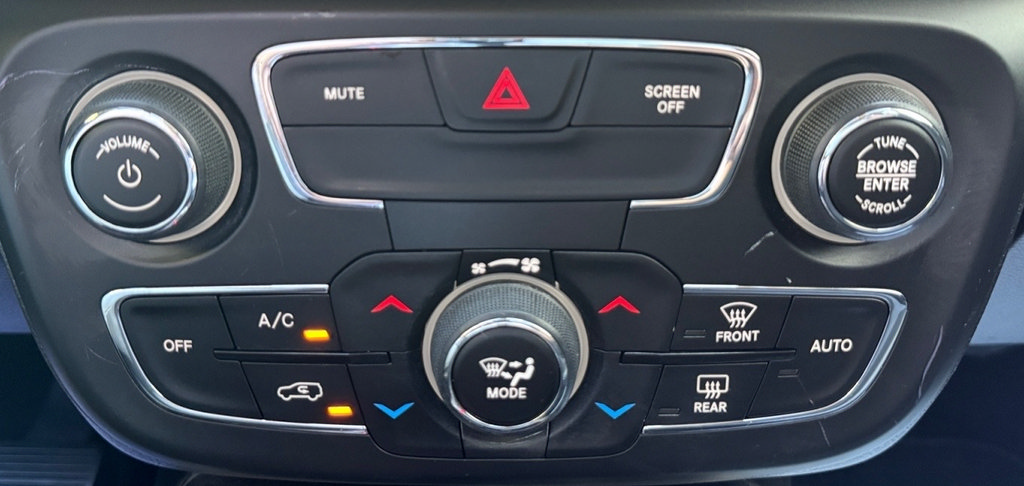 Used 2021 Jeep Compass Latitude AWD/4WD image 21