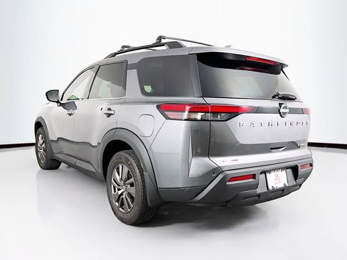 Used 2022 Nissan Pathfinder SV w/ Cargo Package AWD/4WD image 7