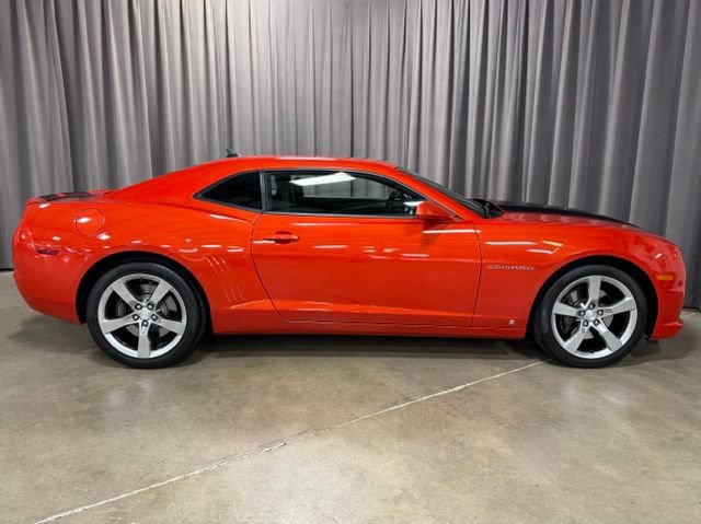 Used 2010 Chevrolet Camaro SS w/ RS Package RWD image 4