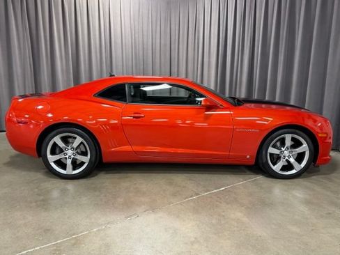 Used 2010 Chevrolet Camaro SS w/ RS Package RWD image 4