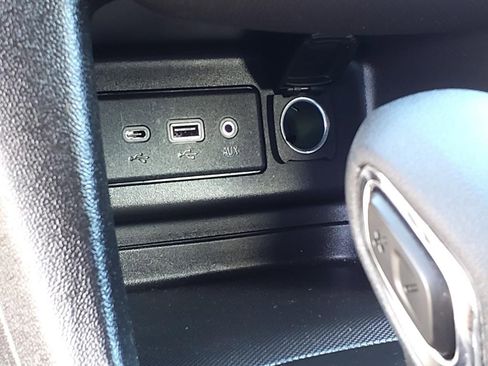 Used 2024 Chevrolet Equinox RS w/ LPO, Floor Liner Package image 28