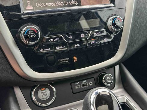 Used 2024 Nissan Murano SL FWD image 34