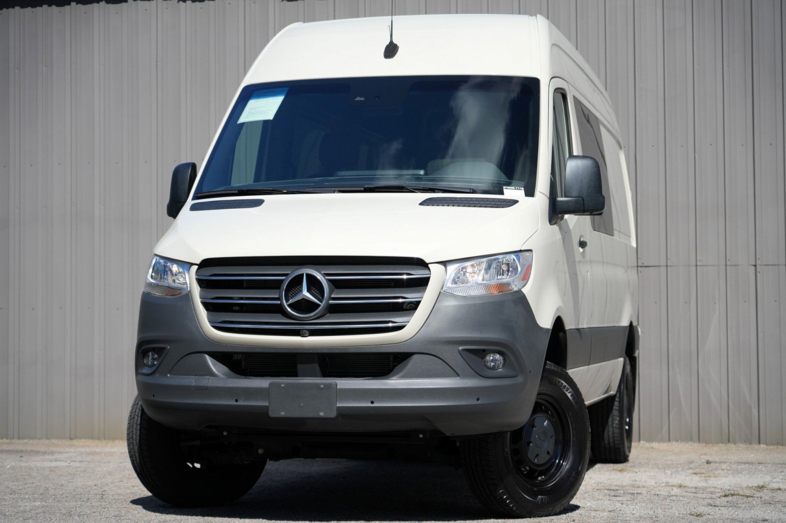 Used 2021 Mercedes-Benz Sprinter 2500 w/ Comfort Plus Package image 3