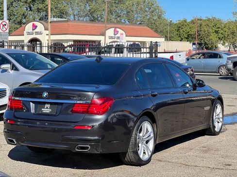 Used 2013 BMW 750Li 750Li 4dr Sedan image 4