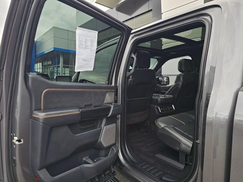 Used 2022 Ford F150 Platinum w/ Equipment Group 701A High AWD/4WD image 23