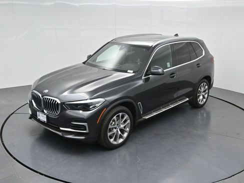 Used 2023 BMW X5 xDrive40i image 36