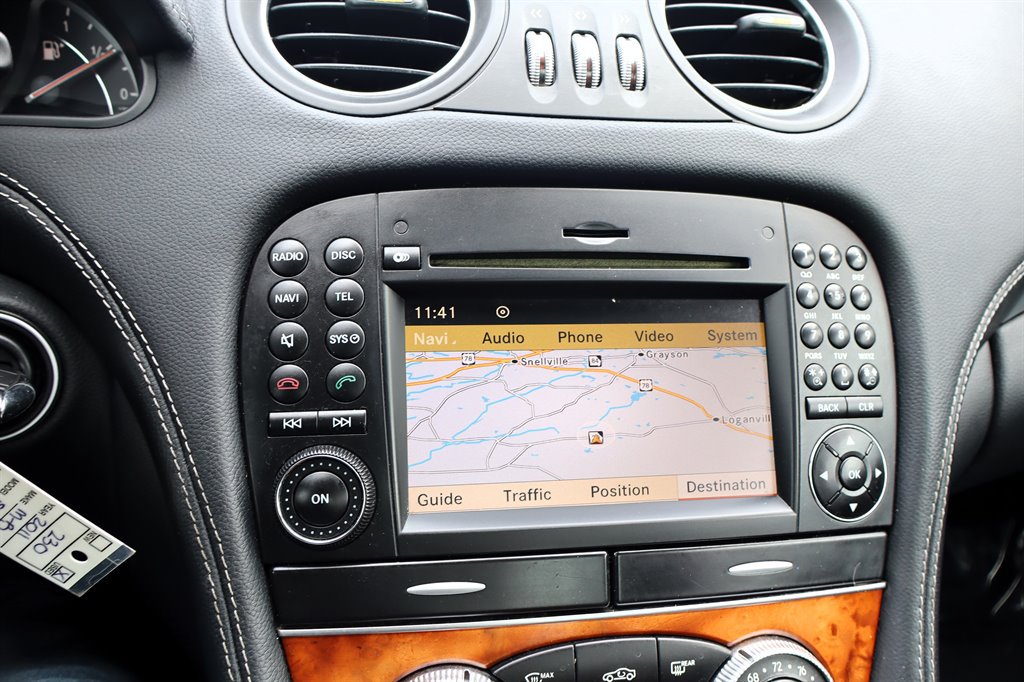 Used 2011 Mercedes-Benz SL 550 image 33