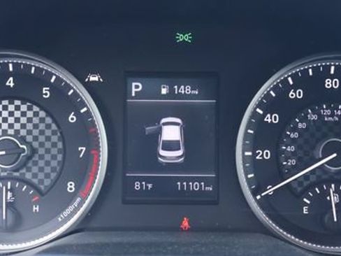 Used 2020 Hyundai Elantra SE FWD image 11