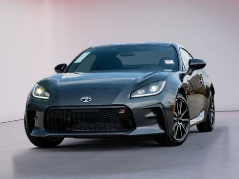 New 2026 Toyota GR86 RWD image 1