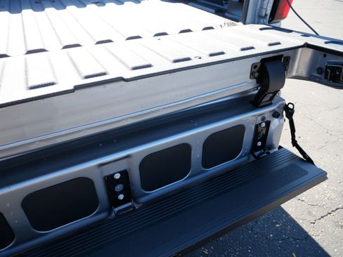 New 2026 GMC Sierra 2500 SLT w/ SLT Premium Package image 7