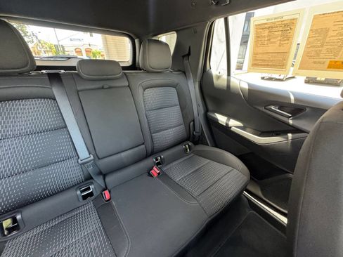 Used 2025 Chevrolet Equinox LT FWD image 36