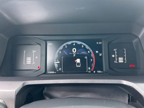 Certified 2024 Toyota Tacoma SR5 image 28