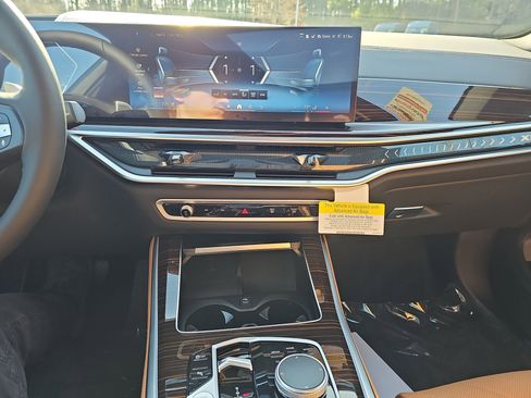 New 2026 BMW X5 xDrive40i w/ Climate Comfort Package image 22