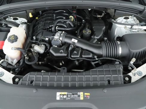 Used 2023 Jeep Grand Cherokee Altitude AWD/4WD image 17