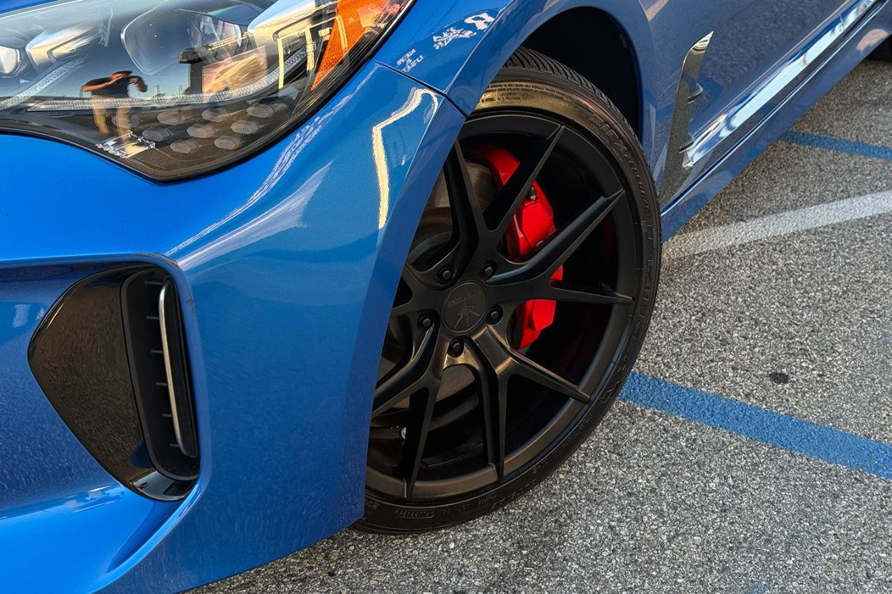 Used 2018 Kia Stinger GT2 AWD/4WD image 17