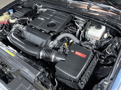 Used 2021 Nissan Frontier SV image 30