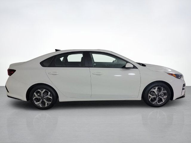 Used 2021 Kia Forte LXS FWD image 2