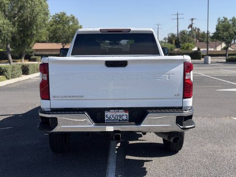 Used 2021 Chevrolet Silverado 2500 LT w/ Convenience Package RWD image 4