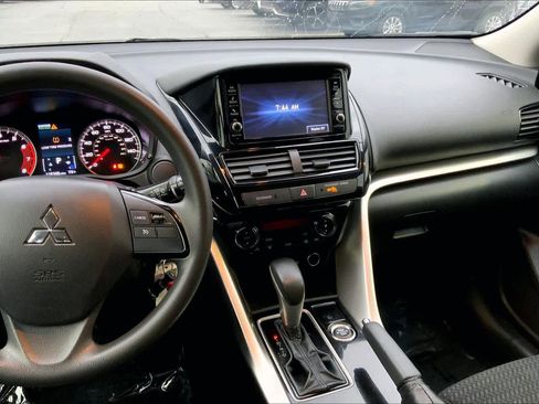 Used 2023 Mitsubishi Eclipse Cross ES AWD/4WD image 7