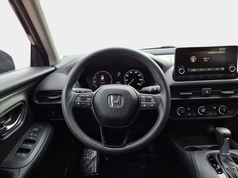 Used 2023 Honda HR-V LX image 11