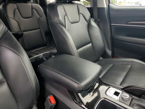 Used 2024 Kia Telluride S w/ S Sunroof Package FWD image 29