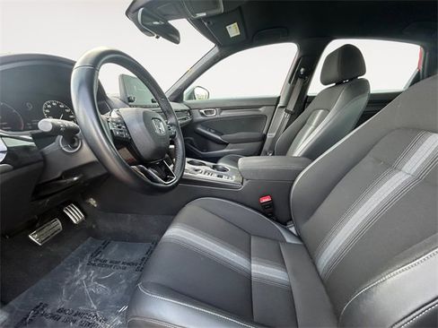 Used 2023 Honda Civic Sport image 9
