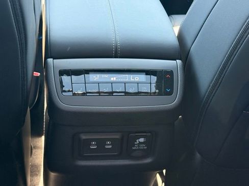New 2026 Nissan Pathfinder Platinum AWD/4WD image 21