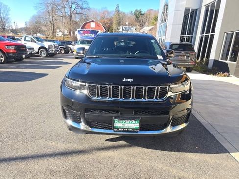 New 2025 Jeep Grand Cherokee L Laredo w/ Luxury Tech Group I image 2