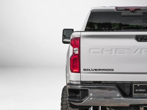 Used 2020 Chevrolet Silverado 2500 LTZ w/ LTZ Premium Package image 55