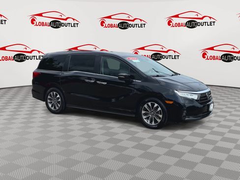 Used 2023 Honda Odyssey EX-L image 2