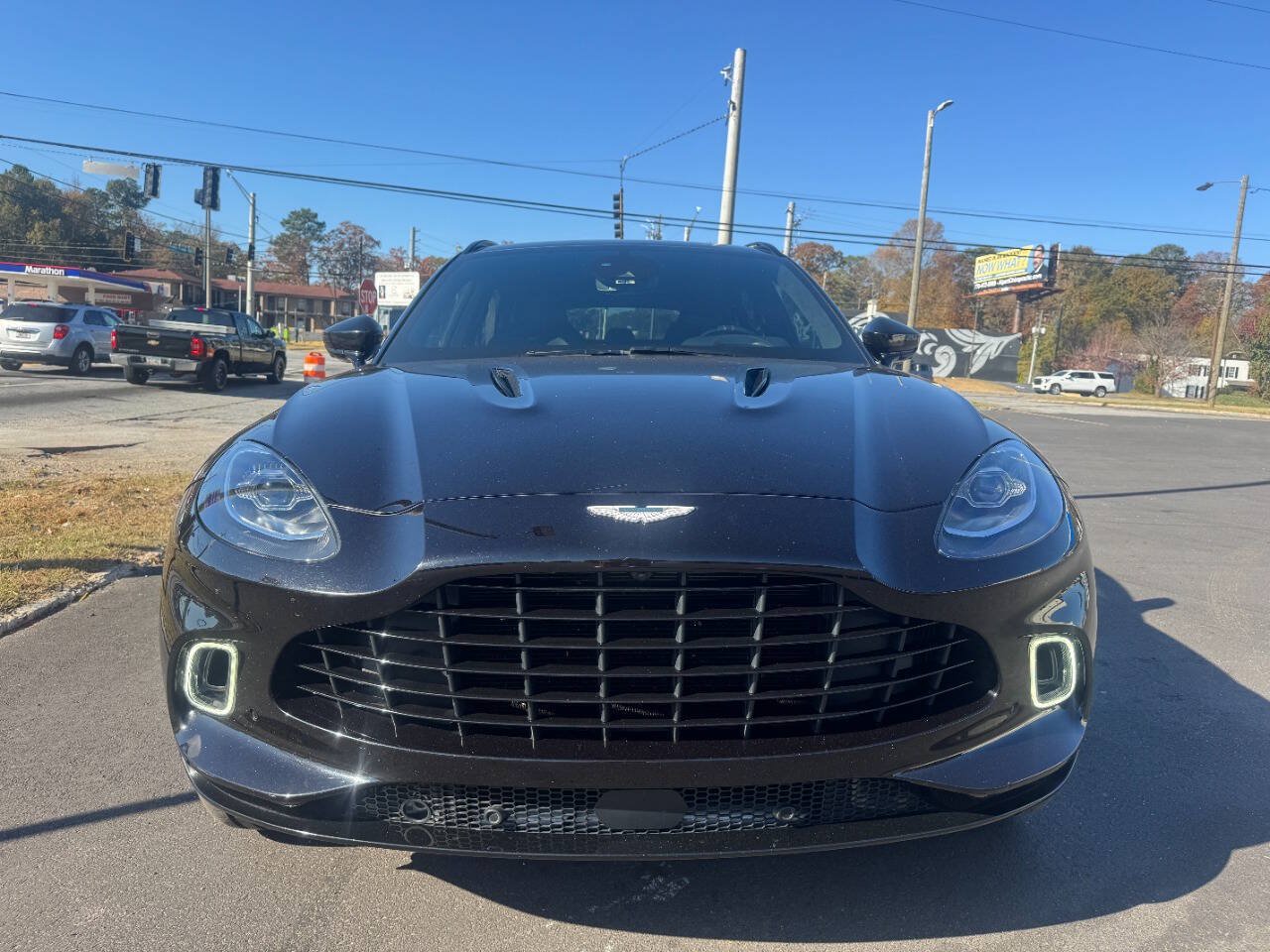 Used 2021 Aston Martin DBX AWD/4WD image 8