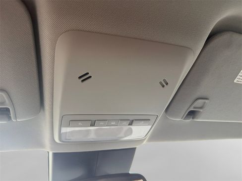 Certified 2022 Chevrolet Trax LT w/ Driver Confidence Package image 23