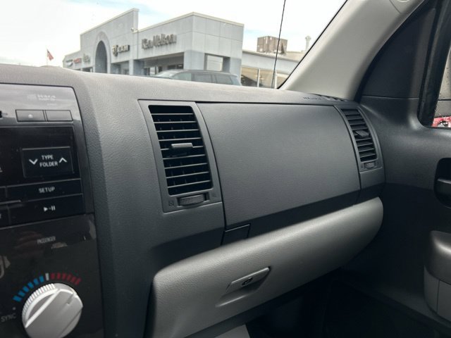 Used 2012 Toyota Tundra 4x4 Double Cab w/ SR5 Pkg image 39