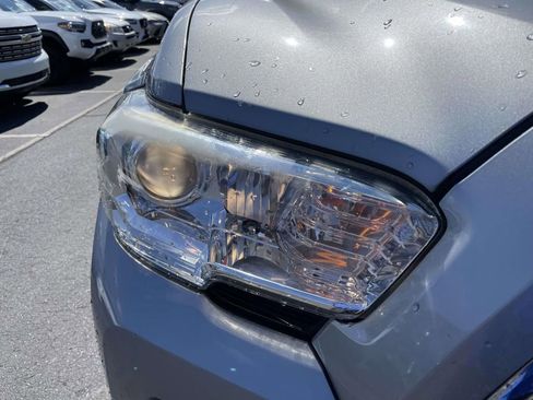 Used 2019 Toyota Tacoma SR5 image 13