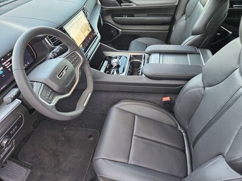 New 2026 Jeep Grand Wagoneer L Limited image 14