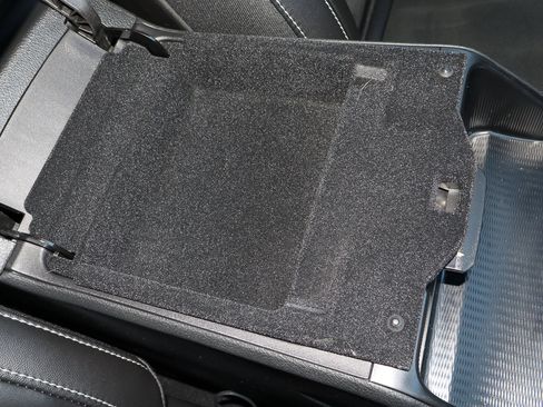 Used 2025 Jeep Grand Cherokee L Altitude image 29