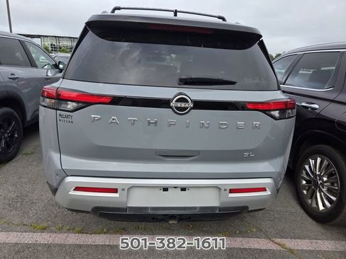 Used 2022 Nissan Pathfinder SL FWD image 3